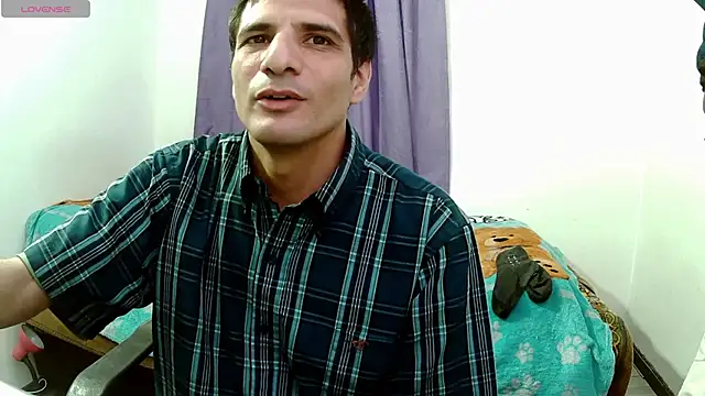 Adam_Arango webcam