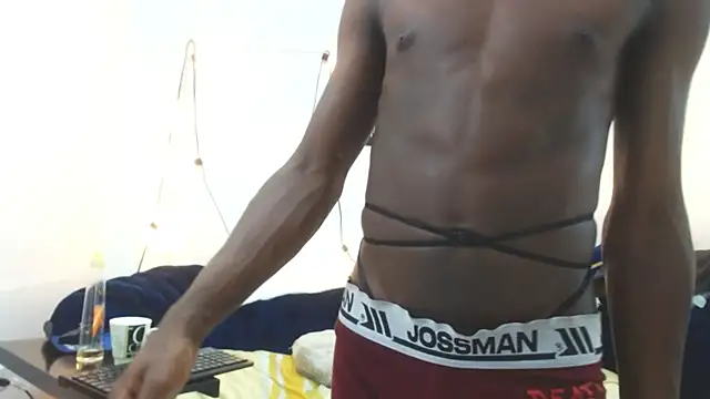 NoahJhonson69 webcam