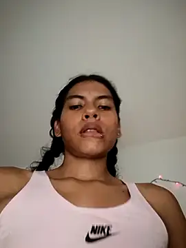 Webcam Model (_NaughtyNara)  is live.Free join now!