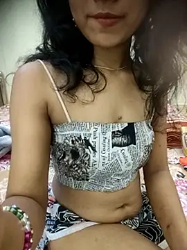 Webcam Model (Snaya-baby)  is live.Free join now!