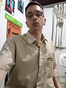 dinho_carioca (Ask my age) - Cumshot