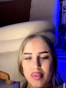 AubrieleRouj1 webcam