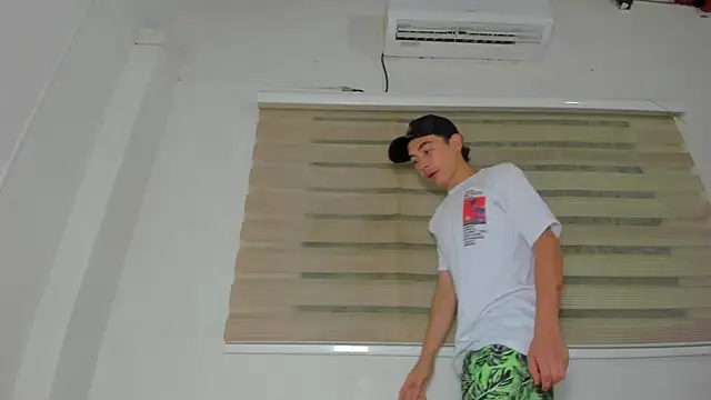 enjoy_hotparty webcam