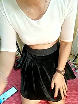 Webcam Model (Mizzu-mi)  is live.Free join now!