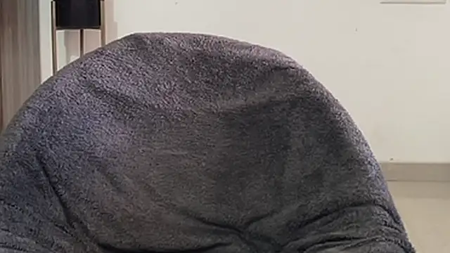 MakeMeAwareAah webcam