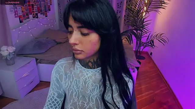 CharimgSabrina webcam