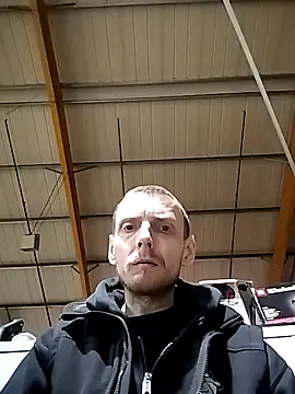 CrookedBunk3527 webcam