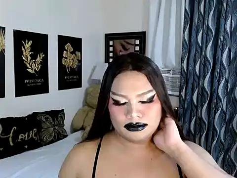 TSbrianaHugeCock webcam