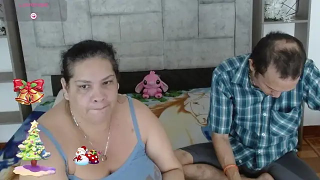 Candy_and_Jh0n webcam