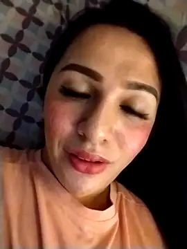 Yourbabyshane's room