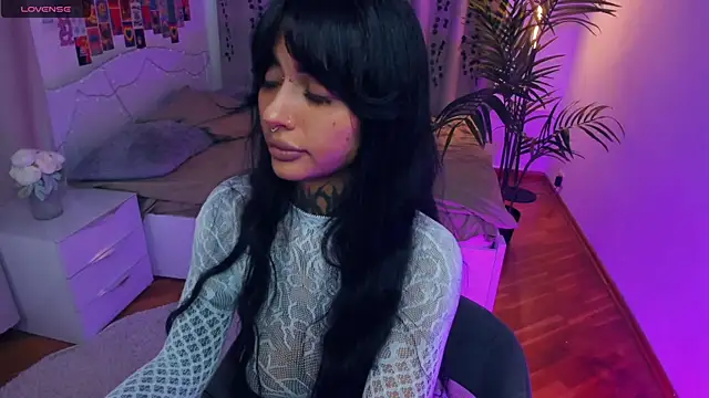 CharimgSabrina webcam