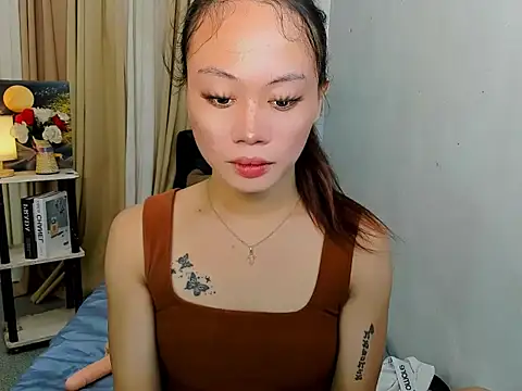 Ur_fav_bhellatrix webcam