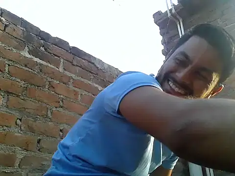 Stubborndesiboy webcam