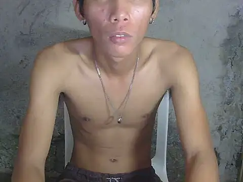 Asiancockinsan webcam