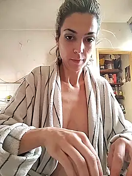 SheTheDeeevil webcam