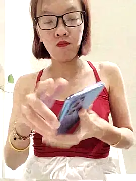 Webcam Model (Mint299)  is live.Free join now!