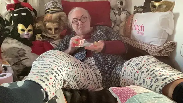 EroticVenetian webcam