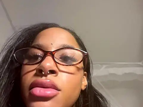 shandiloveslemonss webcam