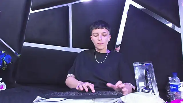 Megan_Thompson_ webcam