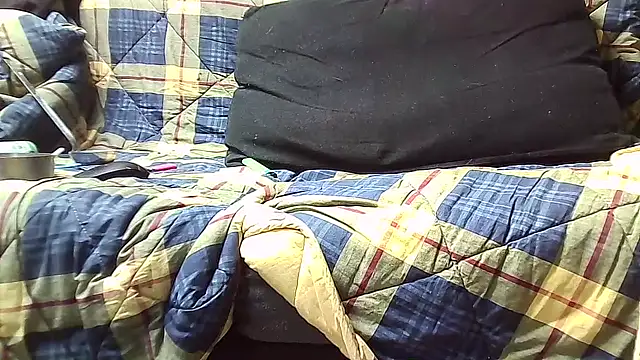 ILOVEhairywoman webcam