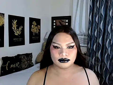 TSbrianaHugeCock webcam