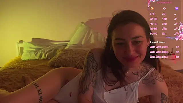 Alice_Blissful webcam