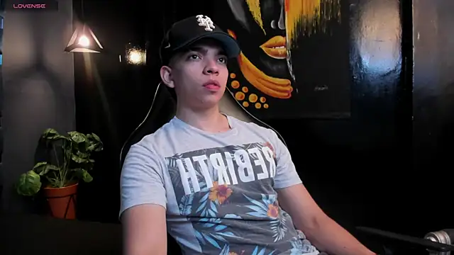 Eryonbradley Live Webcam on Stripchat