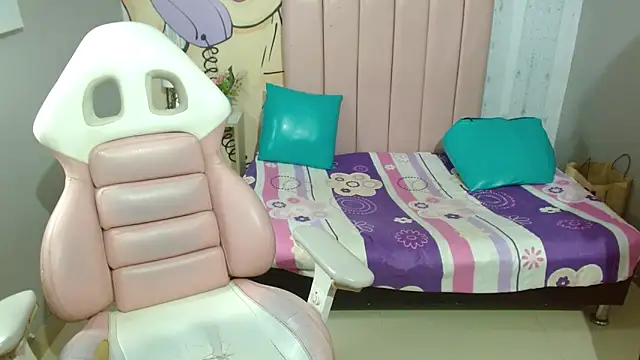 chloe_lust webcam stripchat model stream image