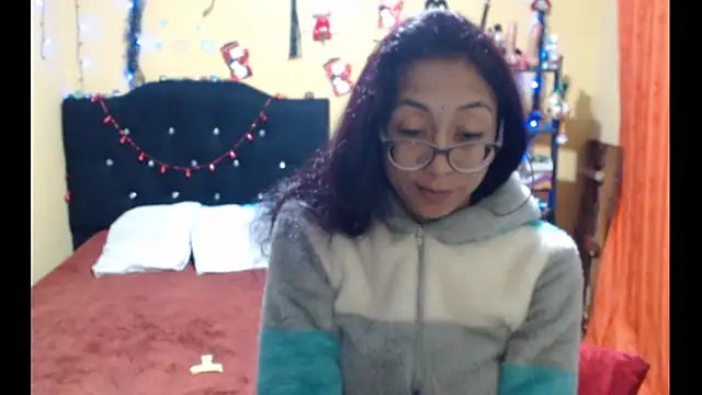 Violet_And_Smith webcam