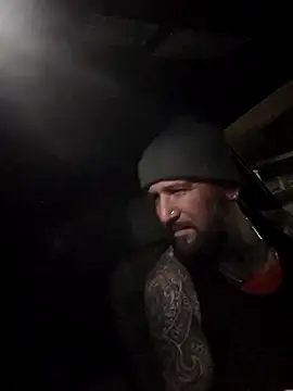 Beardedtattood webcam