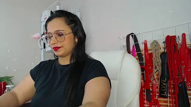 _adahara_queen webcam