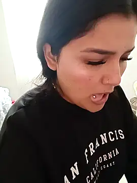 Laurys_sweethot webcam