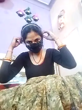 Webcam Model (Yt_kinjal)  is live.Free join now!