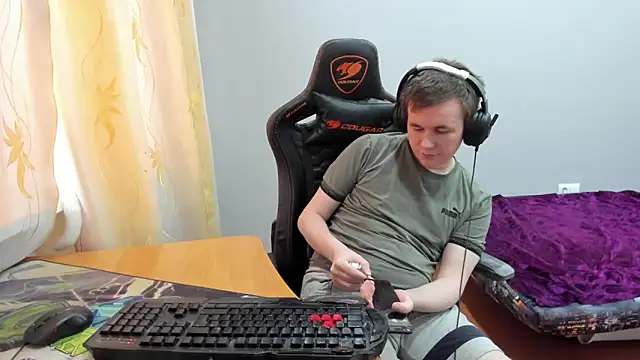 iliaskrislove webcam