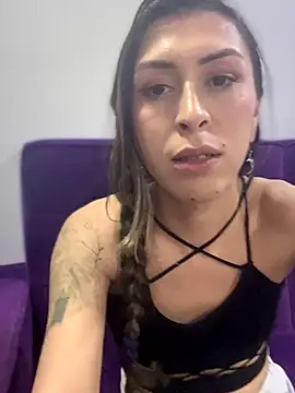 Sara_Davina webcam