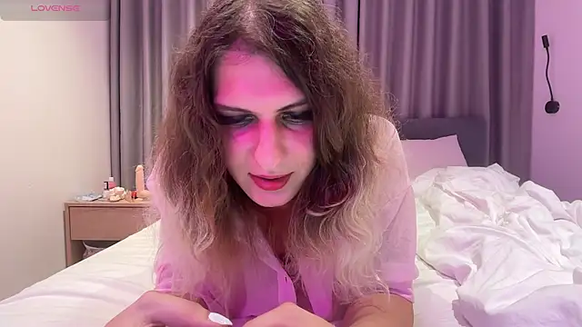 AlicePinkhead webcam