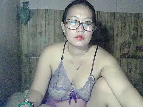 Pinay_BigTits69 webcam