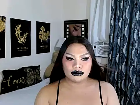 TSbrianaHugeCock webcam