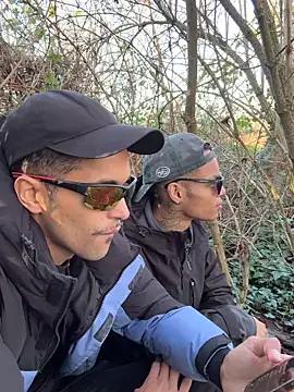 Midnight_Socks_Guys webcam