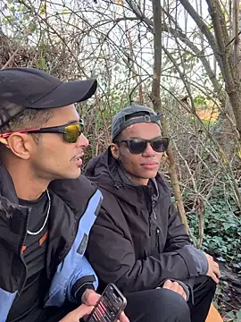 Midnight_Socks_Guys webcam