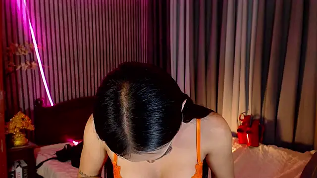 Unforgettablejulia webcam