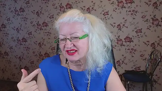 Maya_Mayflower webcam