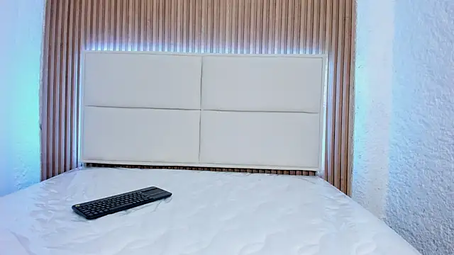 valery_thompsson - Valery_thompsson's free webcam - UK Sex Cams