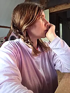 lina_lou4 (F mature) - Naked