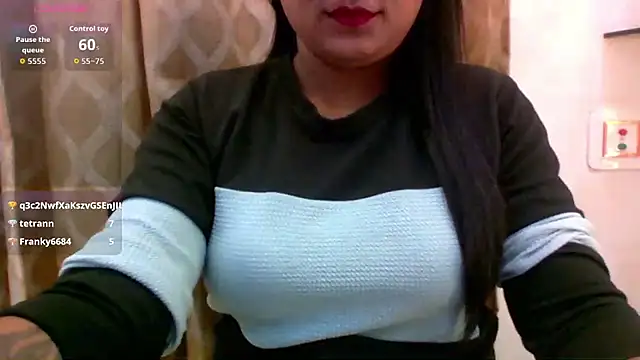 Teekhi_mirchii webcam