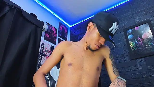 romancartier_1 (M young) - Good view, i like it ❤️