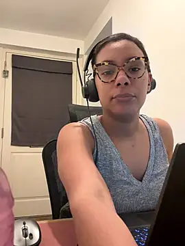 melia_rayne - Melia_Rayne's free webcam