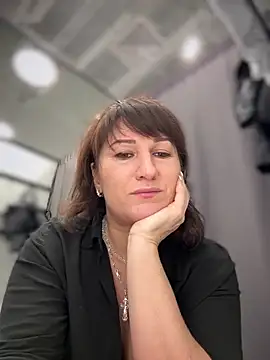 ZhenjaPoledance webcam