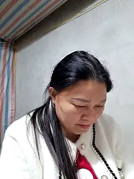 yoowwmr webcam stripchat model stream image