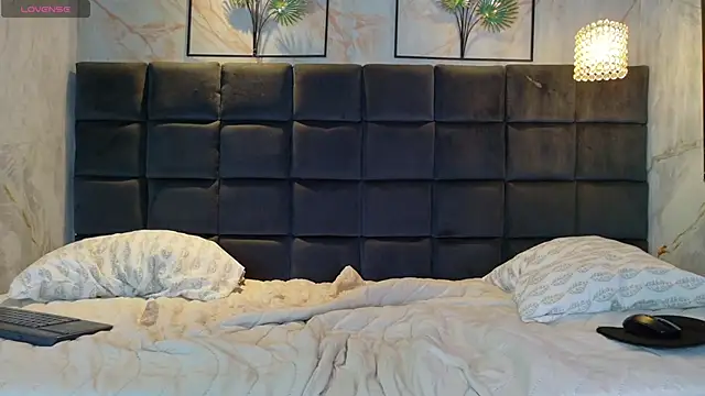 littlebabyhots webcam